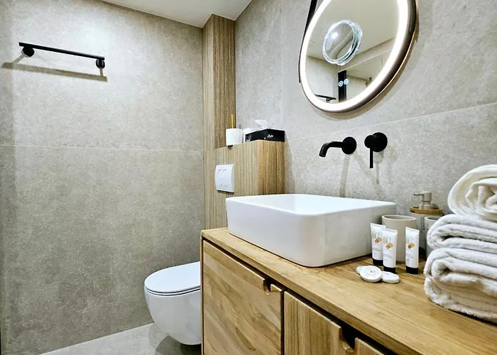 Le Magnum Riviera - Maison Proche De La 昂蒂布